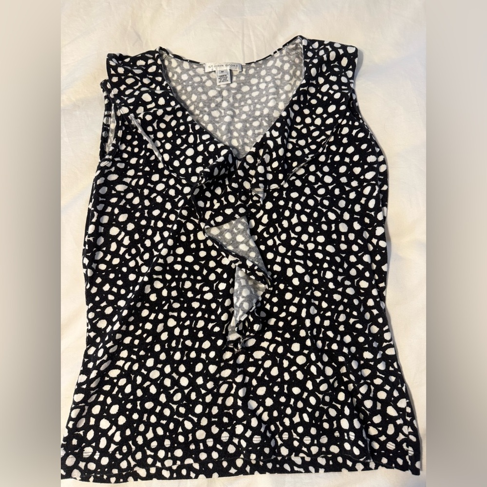 St. John Sport Shirt size M